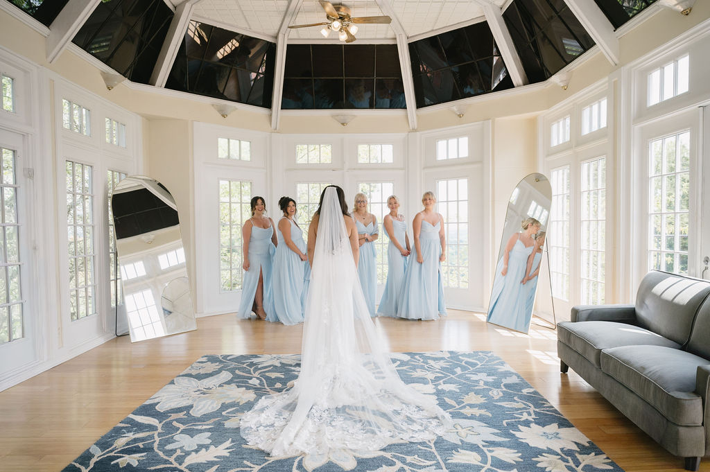 bridesmaids in bridal suite