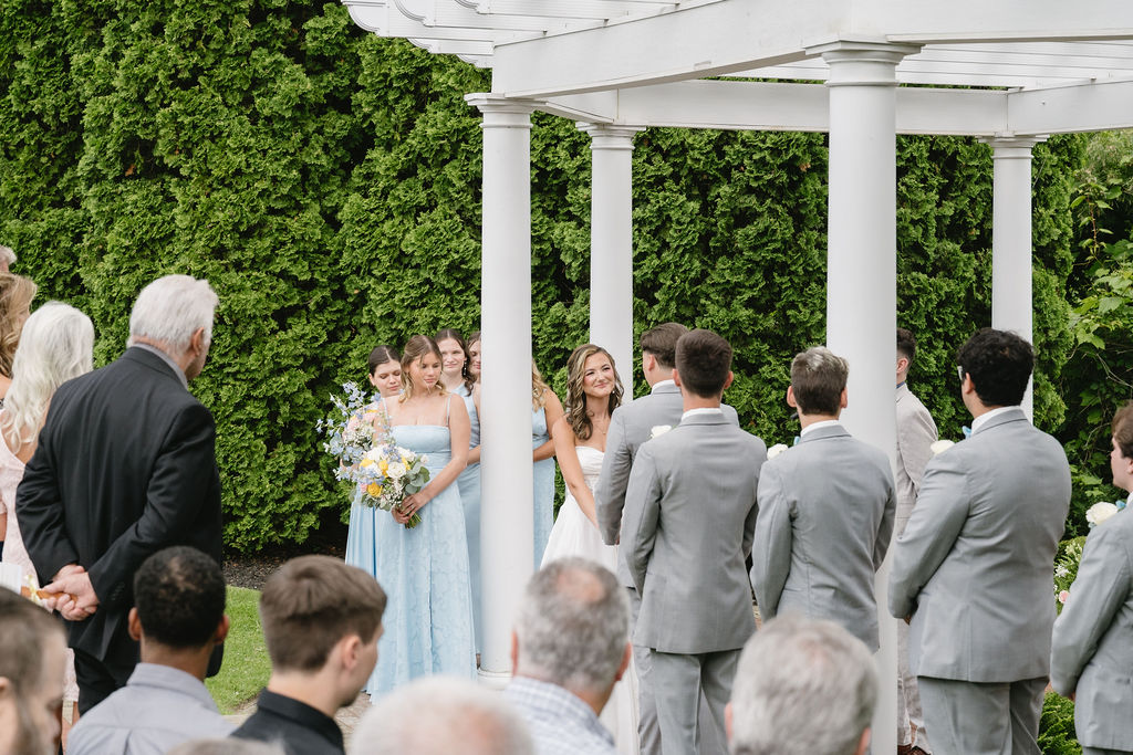 outdoor golf course wedding ceremony