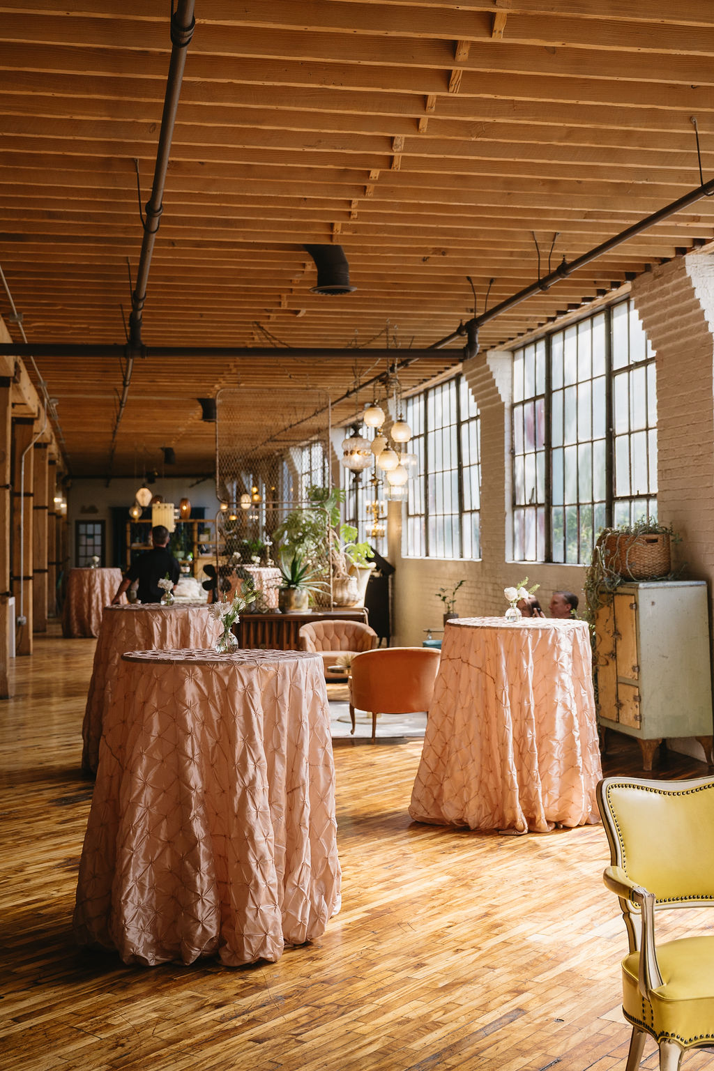 cocktail hour space at the cheney place