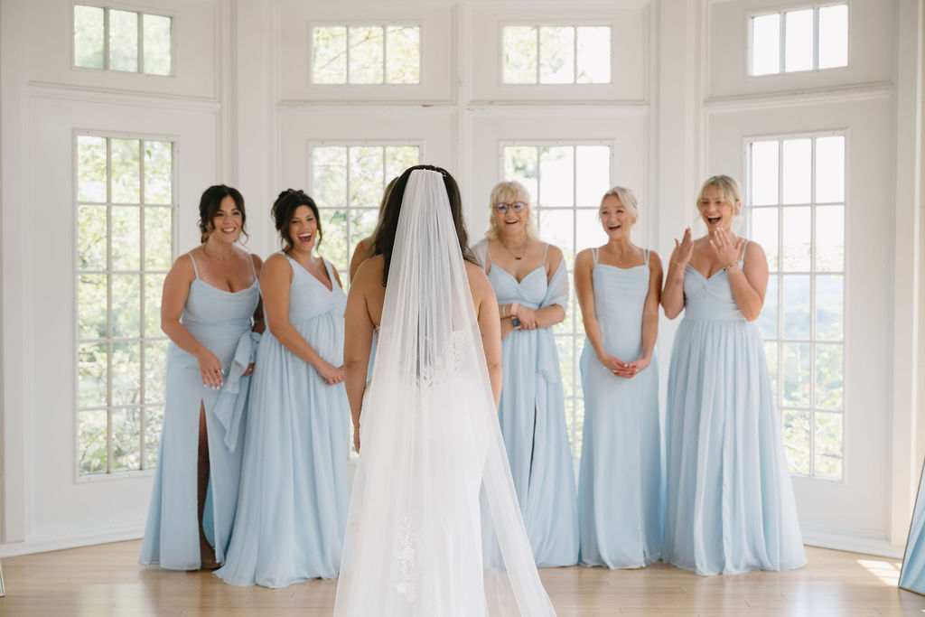 bridesmaids in bridal suite